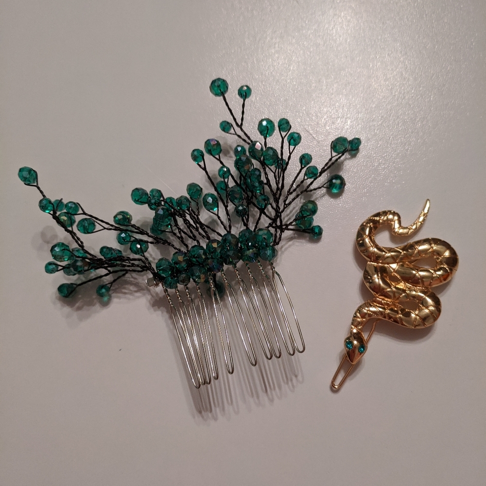 Lot of 2 Hair Accessories